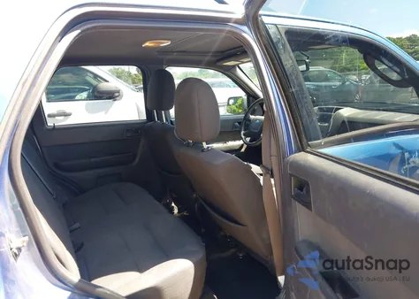 2010 Ford Escape Xlt z USA, uszkodzony, nr VIN 1FMCU0D77AKC47784